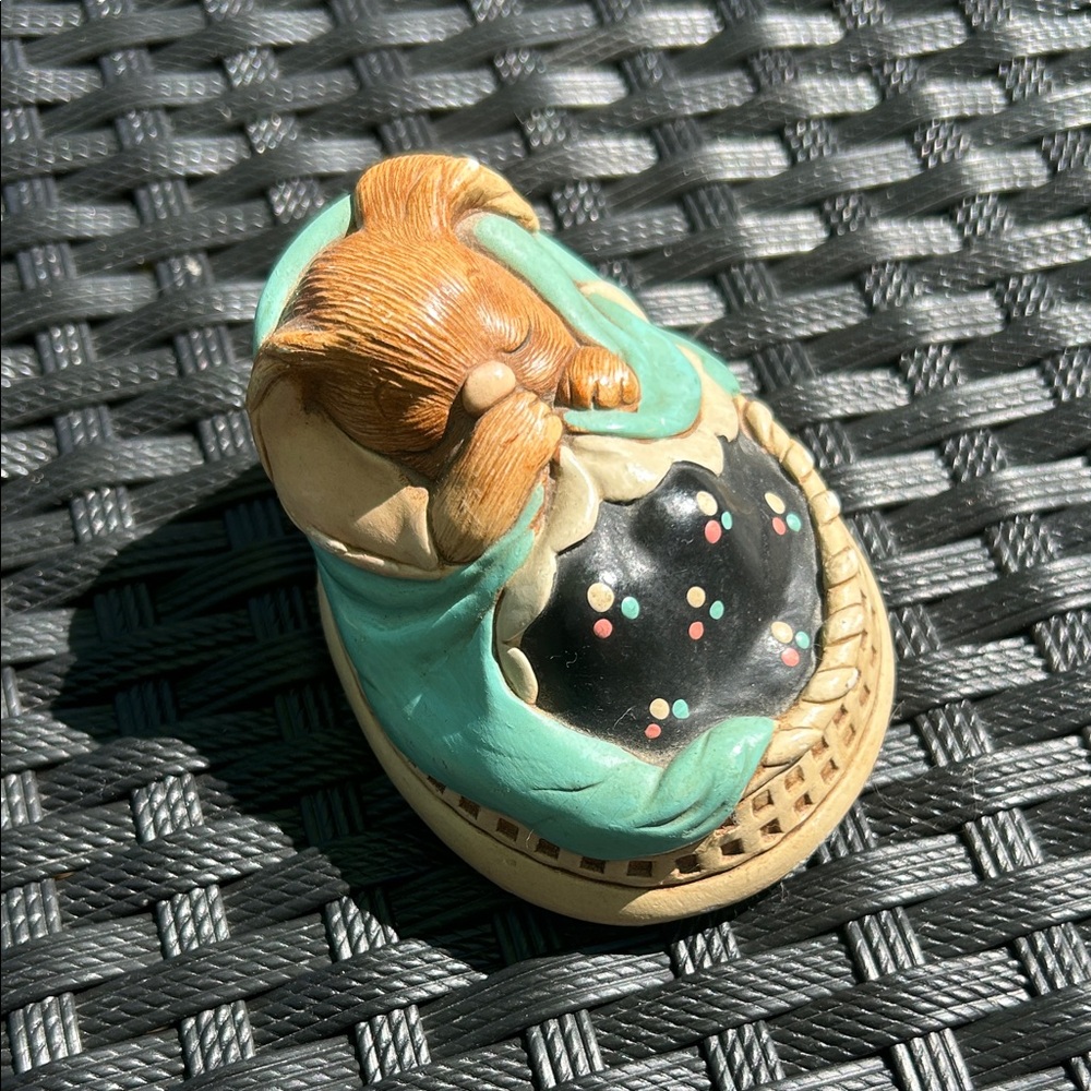 Pendelfin bunny ornament